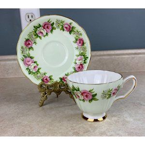 Colclough Bone China Pink & White Rose Wreath On A Pale Green Tea Cup And Saucer